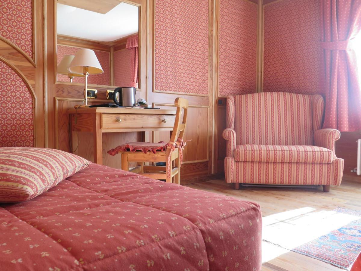 Chambres Mont Cervin Бройл-Червиня Екстериор снимка